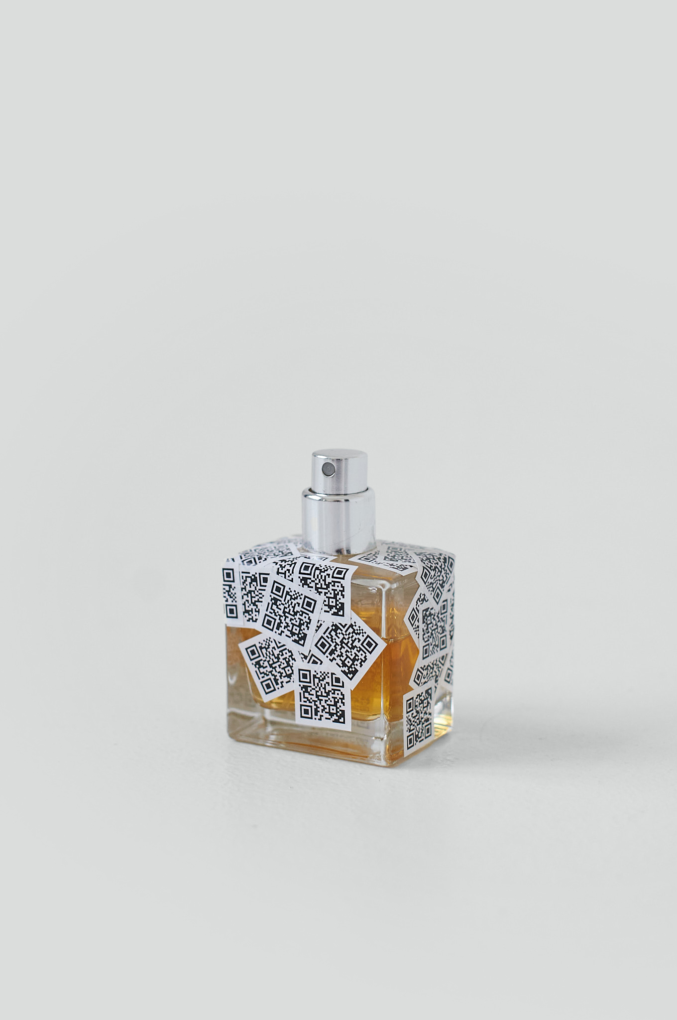 QR — 06